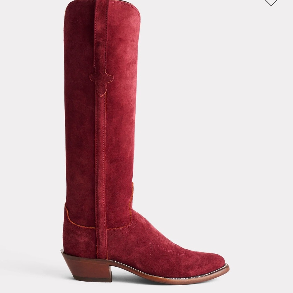 ISO Lucchese Edie boots